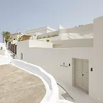 Utopia מלון