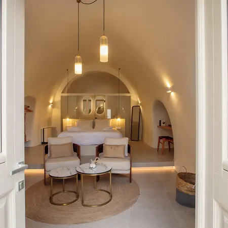 Utopia Karterados (Santorini)