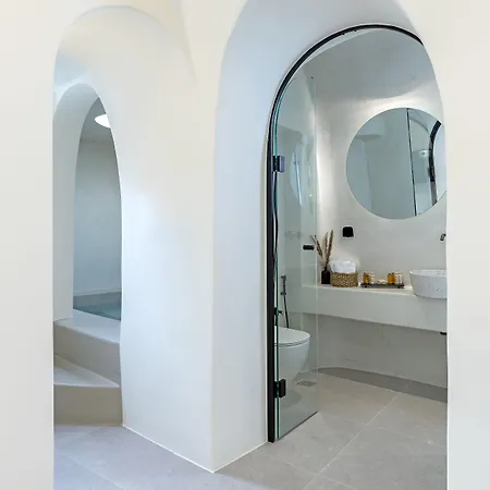 Utopia Karterados (Santorini)