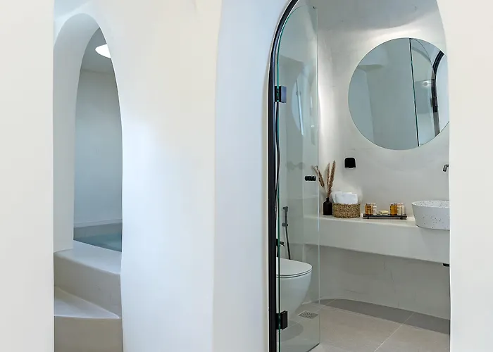 Utopia Karterados (Santorini)