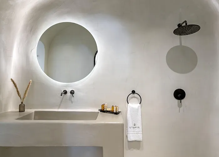 Utopia Karterados (Santorini)