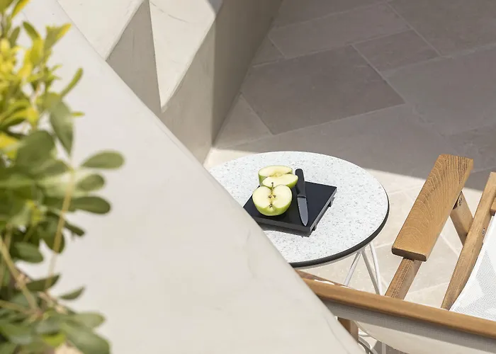 Utopia 3* Karterados (Santorini)