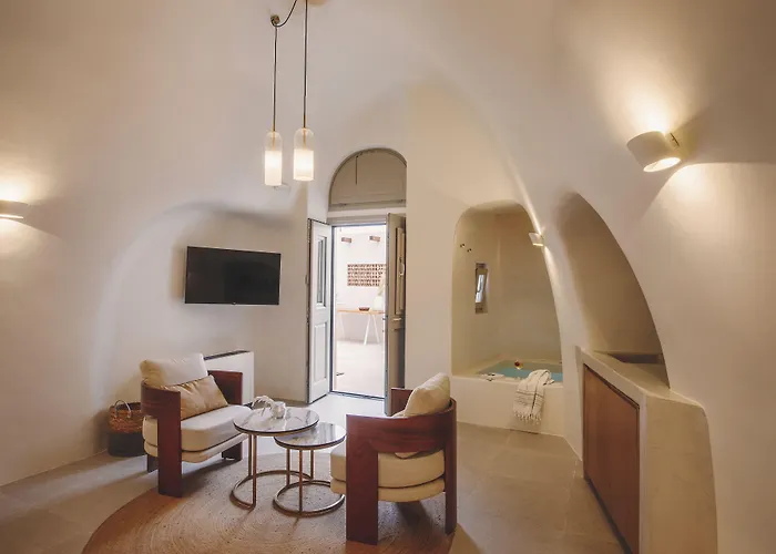 Utopia Karterados (Santorini)